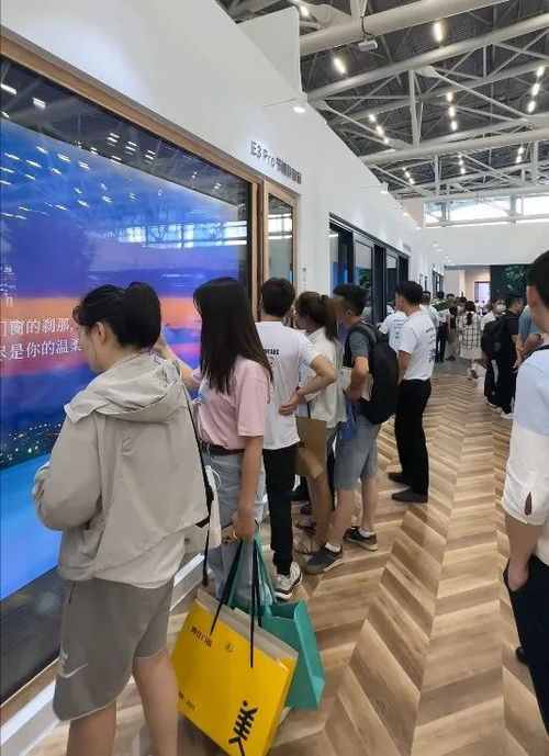 建博會 廣州 第一天,極景展位爆滿,成為焦點 門窗網(wǎng)